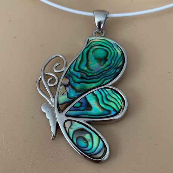 Abalone shell mother of pearl silver butterfly pendant choker necklace - Picture 5 of 8